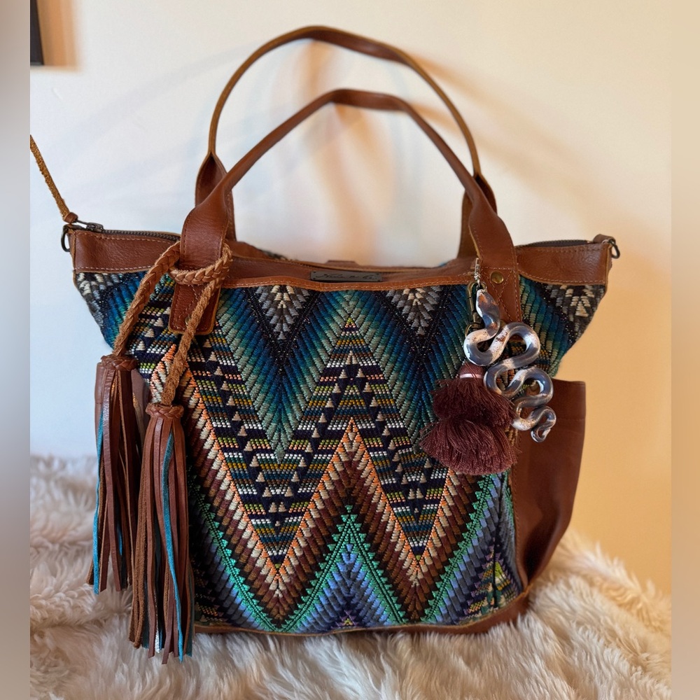 Nena & Co. medium brown leather bag  + gorgeous Hupil with shimmer